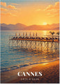 Cannes — Ponton de Plage sur Pilotis au Lever du Soleil sur la Baie